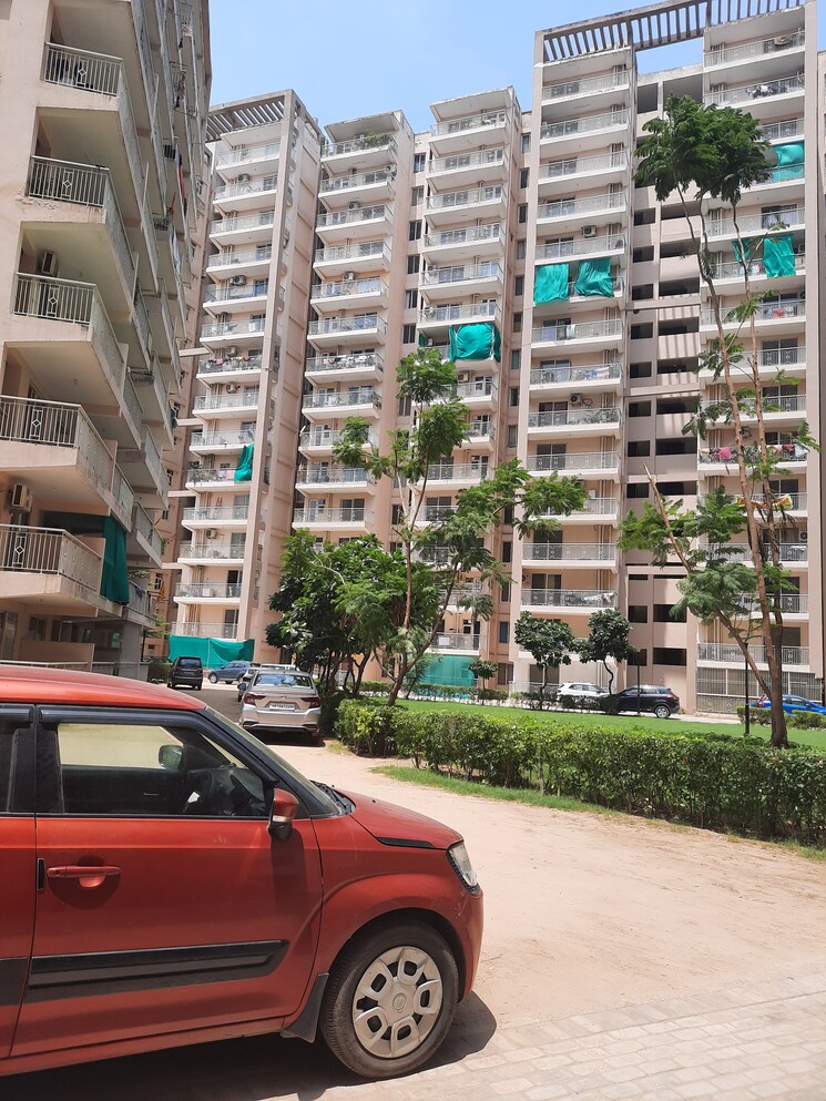 Exterior View, signature-global-proxima 2 Bedroom 665 Sq.Ft. Apartment In Sector 89 Gurgaon 9154073