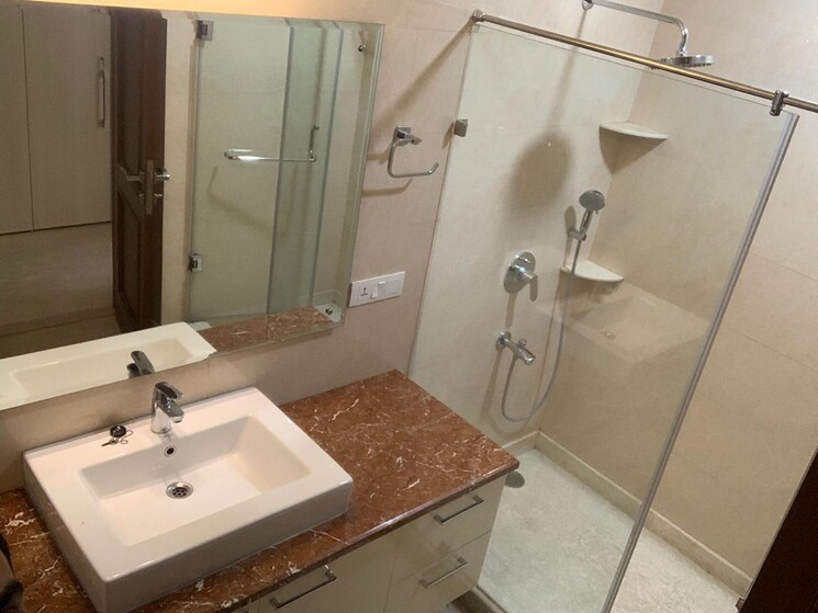 Master Bedroom, hauz khas 4 Bedroom 500 Sq.Yd. Builder Floor In Hauz Khas Delhi 9154135