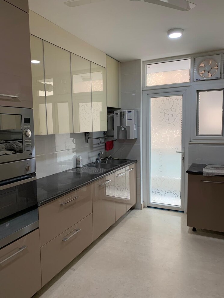 Kitchen, hauz khas 4 Bedroom 500 Sq.Yd. Builder Floor In Hauz Khas Delhi 9154135