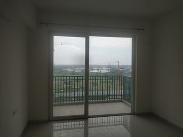 Room in 4 BHK Apartment at Sunworld Arista, Sector 168 – for Sale