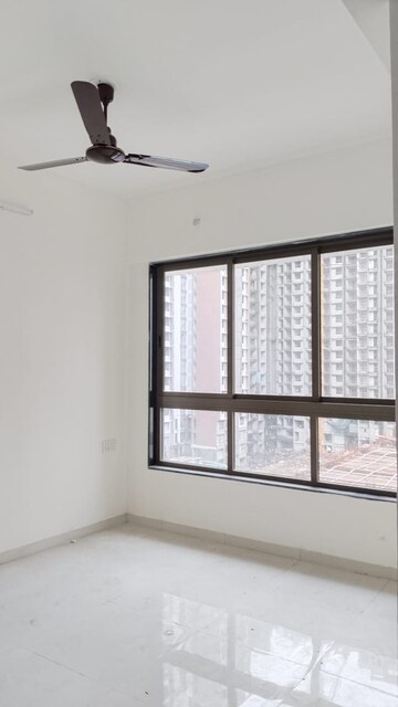 Room in 1.5 BHK Apartment at Runwal My City, Dombivli East – for Rent
