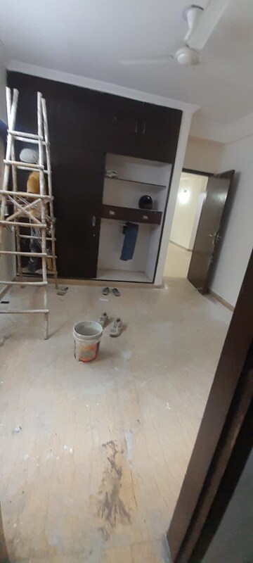 Bathroom in 2 BHK Builder Floor at RWA Chittaranjan Park Block R, Chittaranjan Park – for Rent