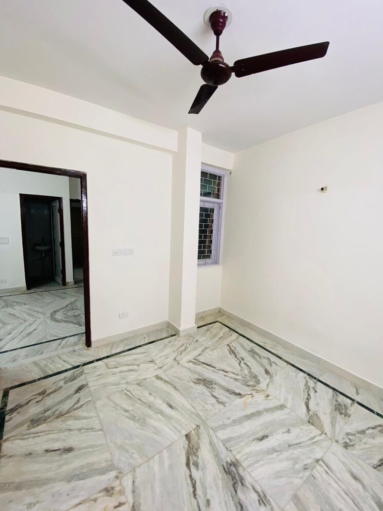 Room, chattarpur 2 Bedroom 900 Sq.Ft. Apartment In Chattarpur Delhi 9154199