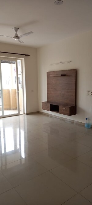 Room in 3 BHK Builder Floor at Emaar Emerald Floors, Sector 65 – for Sale