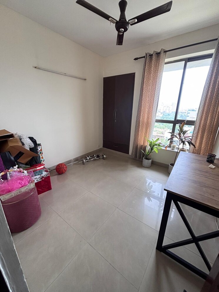 Living Room, ardee-city-palm-grove-heights 3 Bedroom 2035 Sq.Ft. Apartment In Sector 52 Gurgaon 9154219