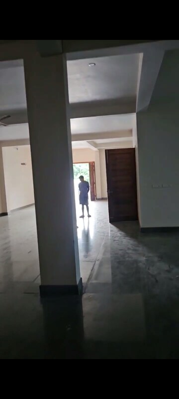 Building Lobby in  Showroom at Gomti Nagar – for Rent