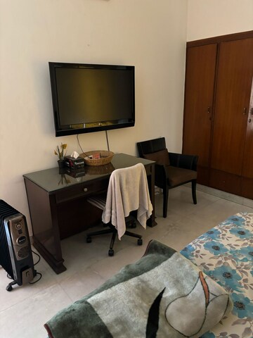 2 BHK Builder Floor For Rent in Panchsheel Enclave