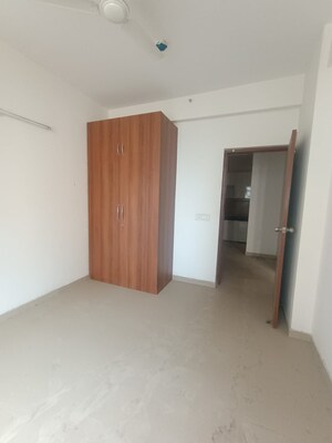 Room in 2.5 BHK Apartment at Mahagun Mywoods, Sector 16c Greater Noida – for Sale