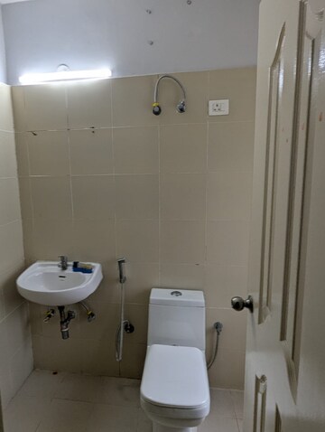 Bathroom in 3 BHK Apartment at Tulip Yellow, Sector 69 – for Rent