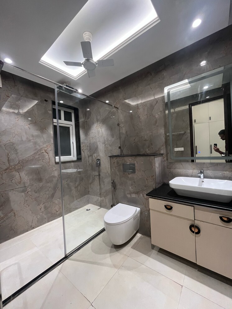 Kitchen, dlf-city-gurgaon 3 Bedroom 2700 Sq.Ft. Builder Floor In Sector 26a Gurgaon 9154451