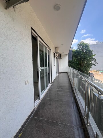 Balcony in 3 BHK Builder Floor at DLF City Gurgaon, Sector 26a – for Rent