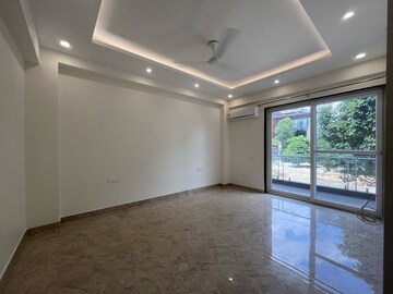 Room in 3 BHK Builder Floor at DLF City Gurgaon, Sector 26a – for Rent
