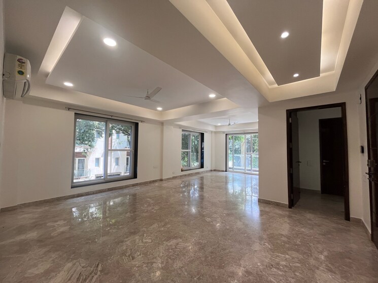 Room, dlf-city-gurgaon 3 Bedroom 2700 Sq.Ft. Builder Floor In Sector 26a Gurgaon 9154451