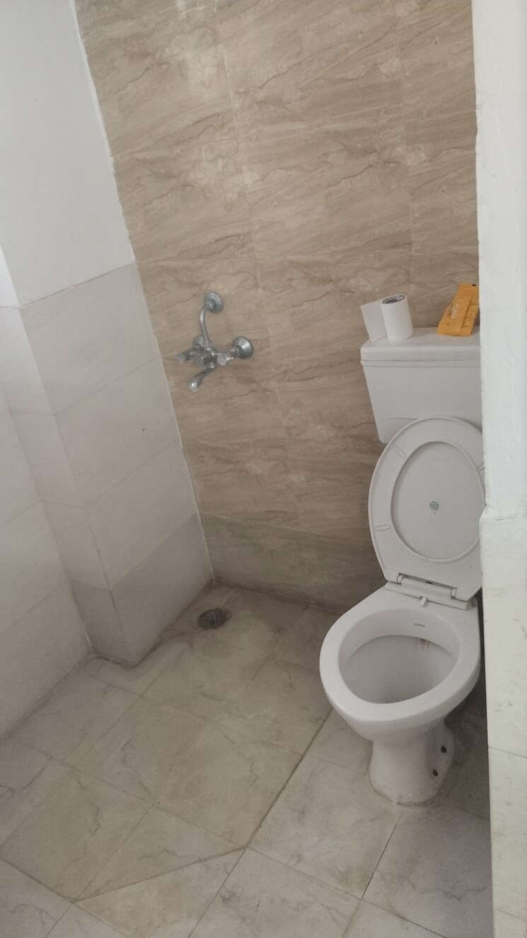 Bathroom, auric-city-homes 3 Bedroom 672 Sq.Ft. Apartment In Sector 82 Faridabad 9154452