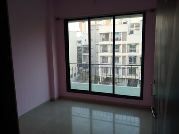 Room in 2 BHK Apartment at Sai Tharwani Residency, Kamothe – for Sale