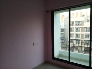 Room in 2 BHK Apartment at Sai Tharwani Residency, Kamothe – for Sale