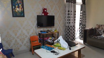 Team Area in 2 BHK Apartment at Gaur City 5th Avenue, Sector 4 Greater Noida – for Rent