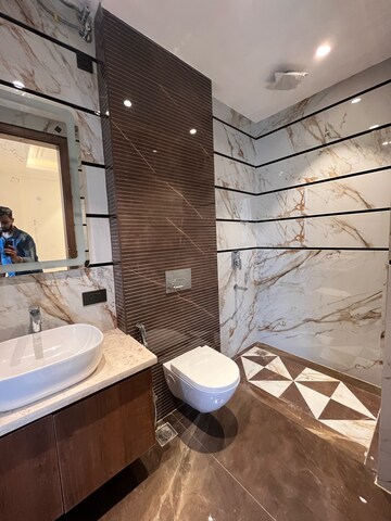 Bathroom in 3 BHK Builder Floor at Ansal Sushant Lok I, Sector 43 – for Rent