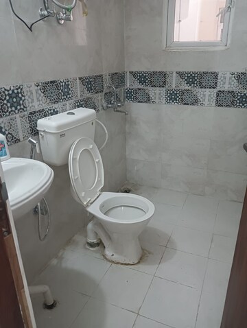 Bathroom in 2 BHK Apartment at Signature Global Prime, Sector 63a – for Rent