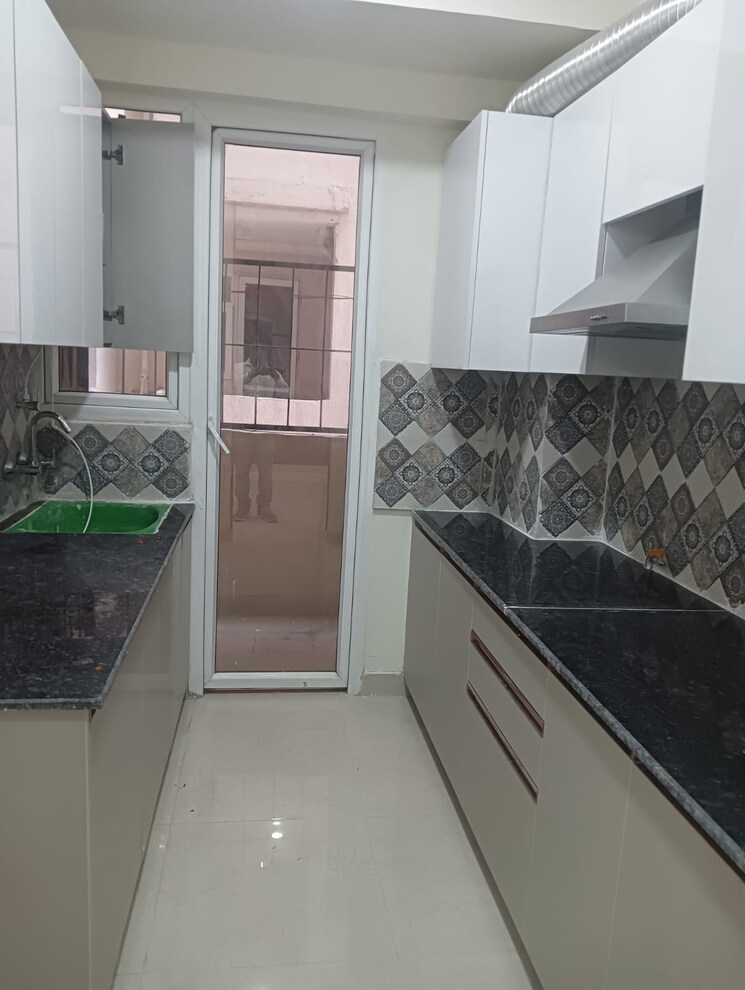 Kitchen, signature-global-prime 2 Bedroom 573 Sq.Ft. Apartment In Sector 63a Gurgaon 9154512