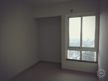 Room in 2 BHK Apartment at Puranik Rumah Bali, Ghodbunder Road – for Rent
