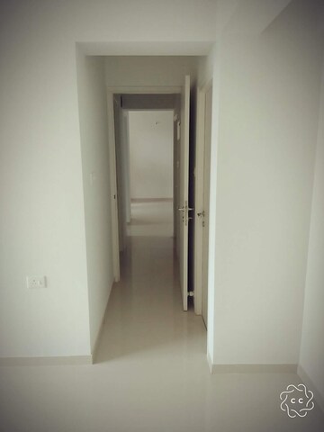 Room in 2 BHK Apartment at Puranik Rumah Bali, Ghodbunder Road – for Rent