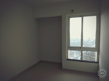 Room in 2 BHK Apartment at Puranik Rumah Bali, Ghodbunder Road – for Rent