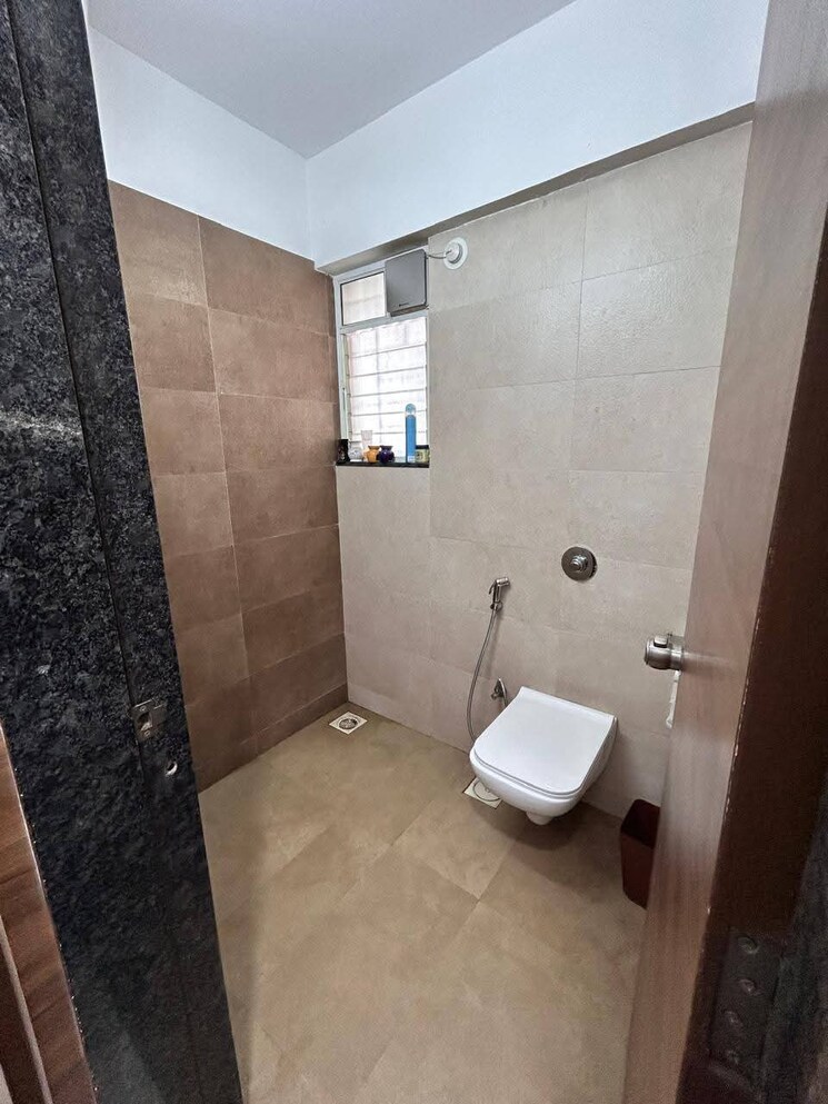 Bathroom, andheri west 3 Bedroom 1300 Sq.Ft. Apartment In Andheri West Mumbai 9154535