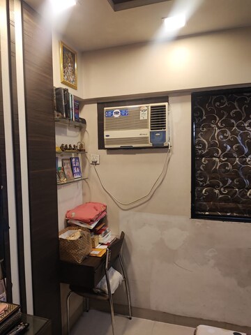 Parking in 2 BHK Apartment at Shah Arcade II, Malad East – for Rent