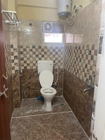 Bathroom in 4 BHK Apartment at Chitrapuri Colony, Manikonda – for Rent