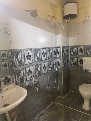 Team Area in 4 BHK Apartment at Chitrapuri Colony, Manikonda – for Rent