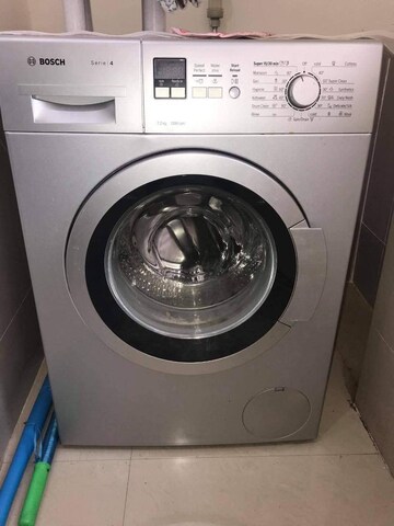 Parking in 2 BHK Apartment at Andheri West – for Rent
