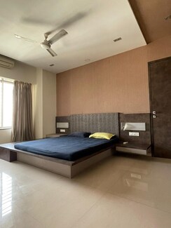4 BHK Apartment For Sale in Thakur Jewel Tower