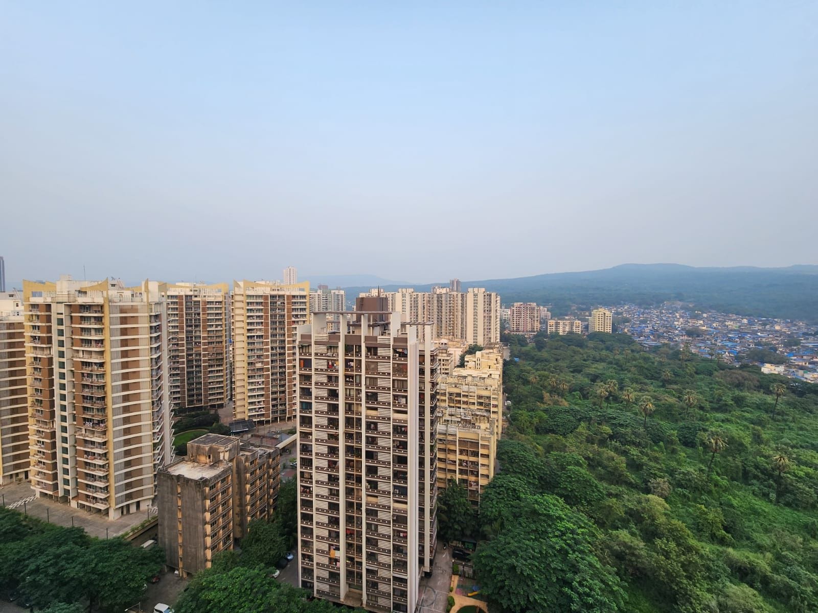 3 BHK + Pooja Room Apartment For Sale in Veena Saaz