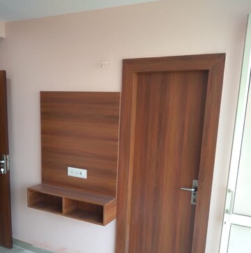 Furnished Amenities in 2.5 BHK Apartment at Signature Global Park 4 and 5, Sohna Sector 36 – for Rent
