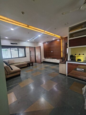 Living Room in 3 BHK Apartment at Andheri West – for Rent