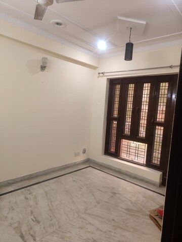 Room in 2 BHK Builder Floor at RWA Apartments Sector 47, Sector 47 – for Rent