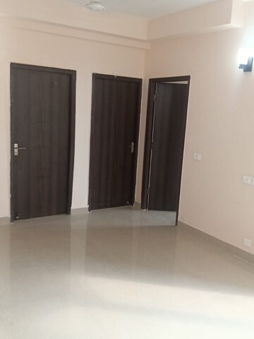 Room in 2 BHK Apartment at Eros Sampoornam, Sector 2 Greater Noida – for Sale