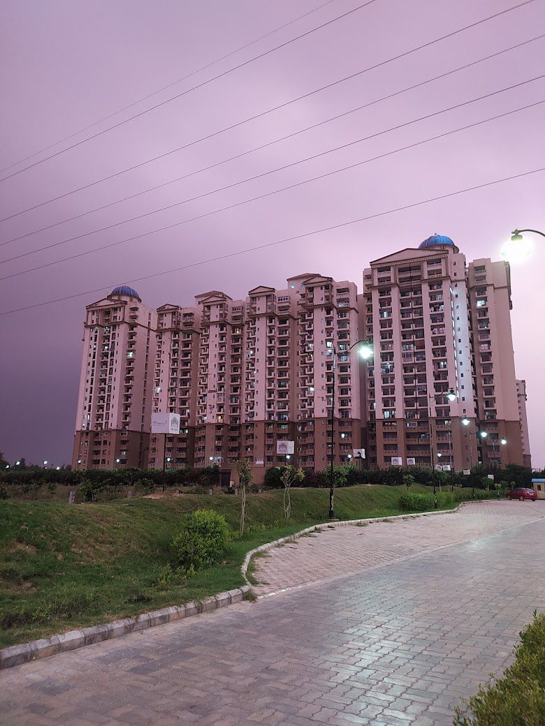 3 BHK + Extra Room Apartment For Sale in Eros Sampoornam