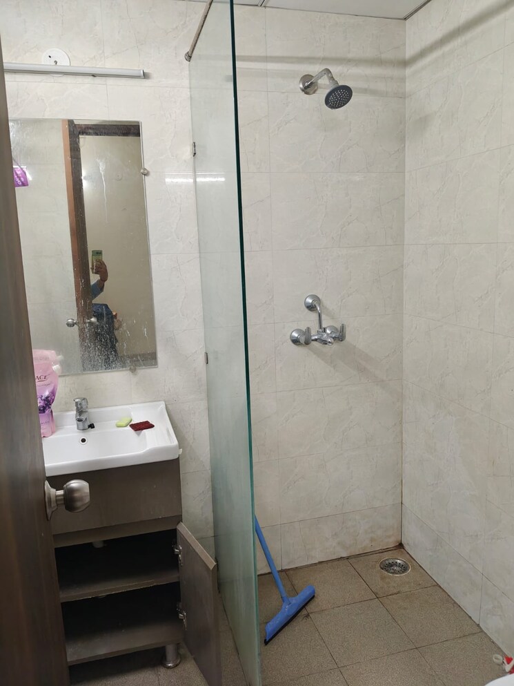 Bathroom, eros-sampoornam 3 Bedroom 1350 Sq.Ft. Apartment In Sector 2 Greater Noida Greater Noida 9154674