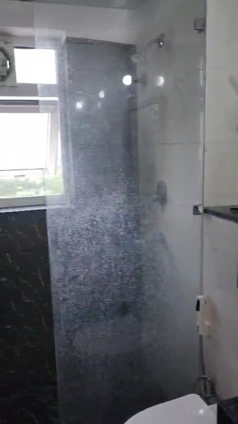 Bathroom, bptp-discovery-park 2 Bedroom 804 Sq.Ft. Apartment In Sector 80 Faridabad 9154724