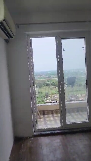 Swimming Pool in 2 BHK Apartment at BPTP Discovery Park, Sector 80 – for Rent
