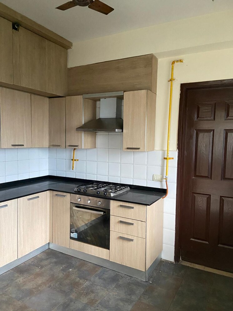 Kitchen, unitech-escape 3.5 Bedroom 2100 Sq.Ft. Apartment In Sector 50 Gurgaon 9154718