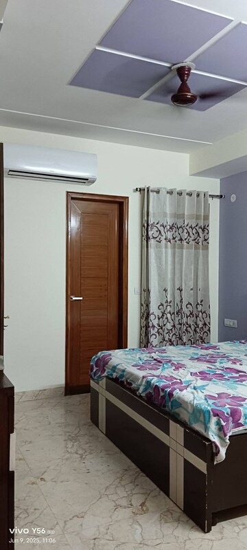 Bedroom in 2 BHK Apartment at Emaar Emerald Estate, Sector 65 – for Rent