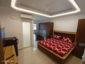 Bedroom in 2 BHK Apartment at Emaar Emerald Estate, Sector 65 – for Rent