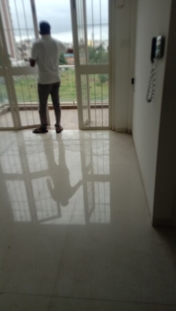 Room in 2 BHK Apartment at Sonigara Presidency, Ravet – for Rent