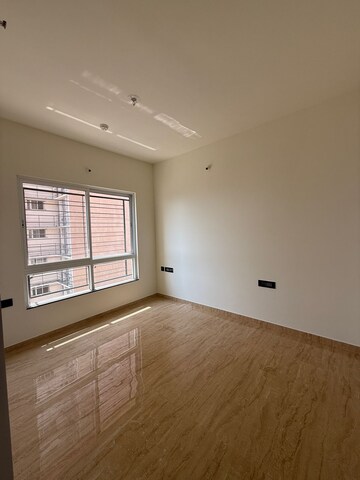 Room in 3 BHK Apartment at VTP Beaumonde, Kharadi – for Rent