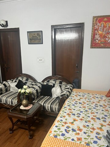 Living Room in 3 BHK Apartment at Aravali Hills, Sector 56 – for Rent