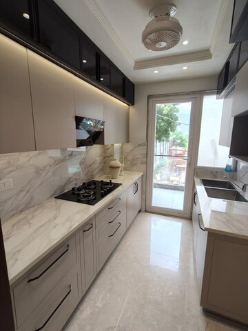 Kitchen in 3 BHK Builder Floor at Raj One Good Earth, Sector 71 – for Sale