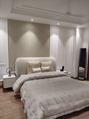 Bedroom in 3 BHK Builder Floor at Raj One Good Earth, Sector 71 – for Sale
